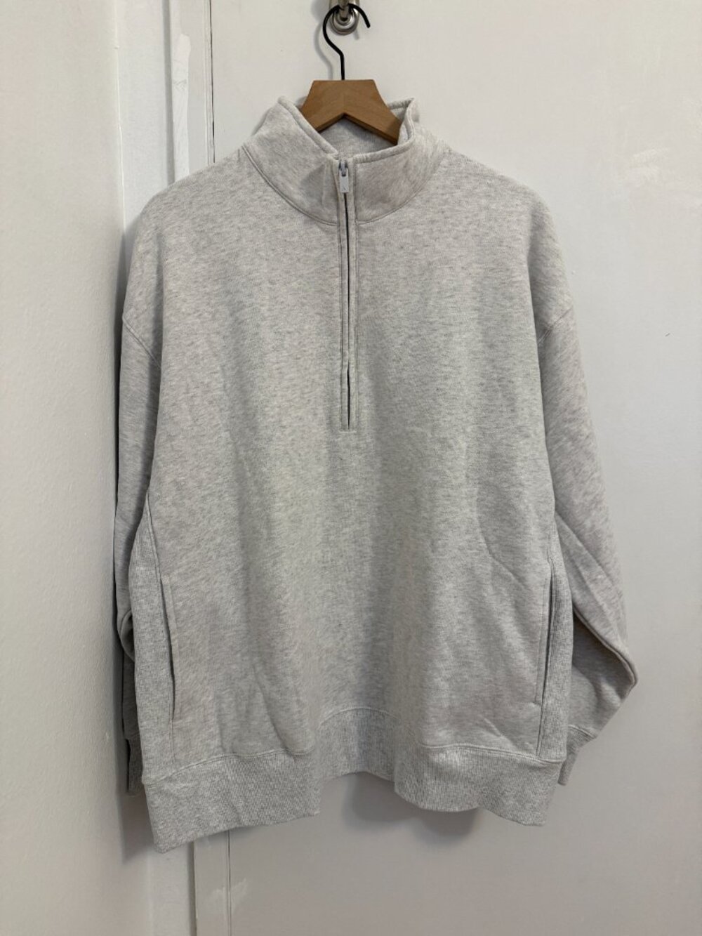 Aritzia Cozy Boyfriend 1/2 Zip Sweatshirt | Heather Cloud White | Size L - Picture 3 of 6